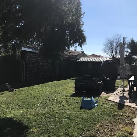 Chez Sophie Et Bernard ベッド・アンド・ブレックファスト Saverdun