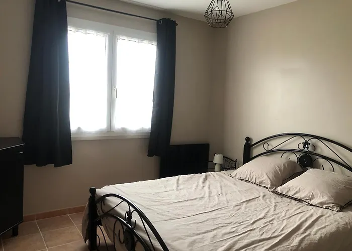 Oda ve Kahvaltı Chez Sophie Et Bernard Saverdun