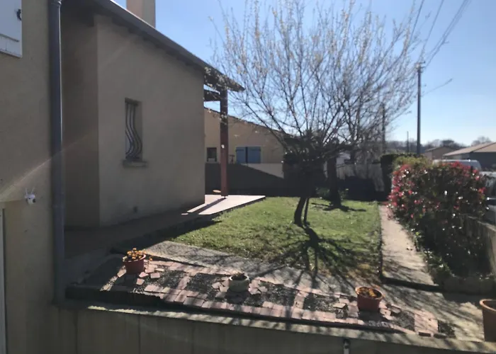 Oda ve Kahvaltı Chez Sophie Et Bernard Saverdun